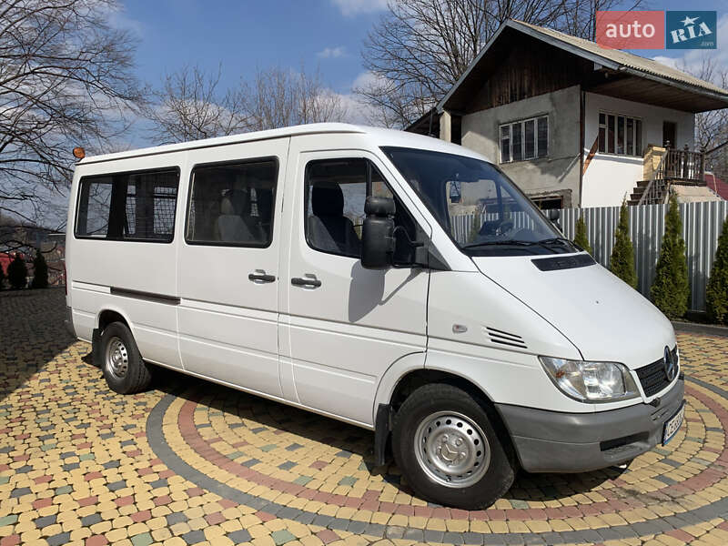 Микроавтобус Mercedes-Benz Sprinter 2006 в 