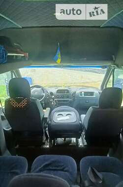 Микроавтобус Mercedes-Benz Sprinter 2004 в 