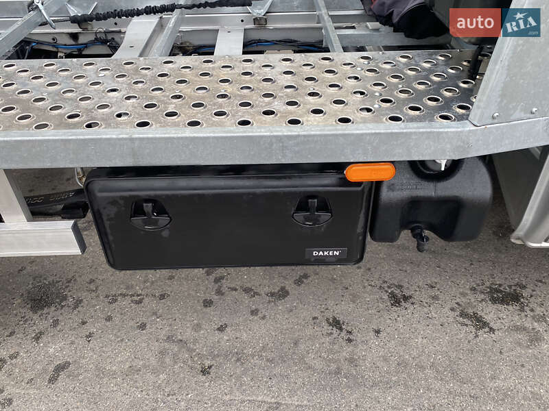 Автовоз Mercedes-Benz Sprinter 2017 в Ирпене