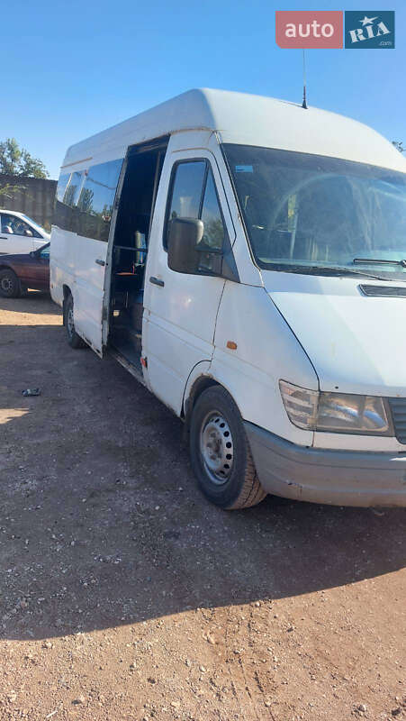 Міський автобус Mercedes-Benz Sprinter 1997 в Кривому Розі