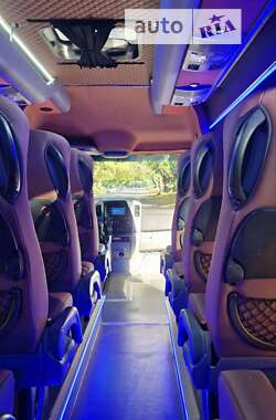 Туристичний / Міжміський автобус Mercedes-Benz Sprinter 2013 в Рівному