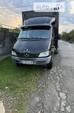 Грузовой фургон Mercedes-Benz Sprinter 2002 в Ивано-Франковске