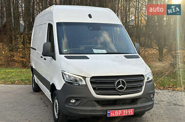 Грузовой фургон Mercedes-Benz Sprinter 2019 в 