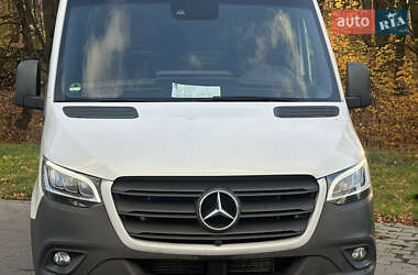 Грузовой фургон Mercedes-Benz Sprinter 2019 в 