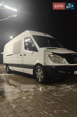 Вантажний фургон Mercedes-Benz Sprinter 2012 в Львові