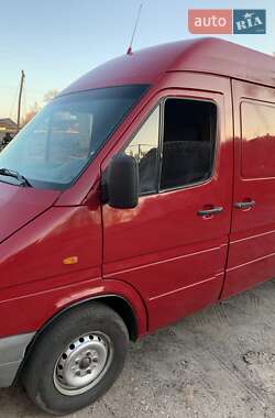 Грузовой фургон Mercedes-Benz Sprinter 2000 в Чигирине