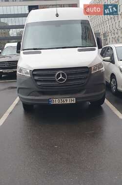 Грузовой фургон Mercedes-Benz Sprinter 2023 в 