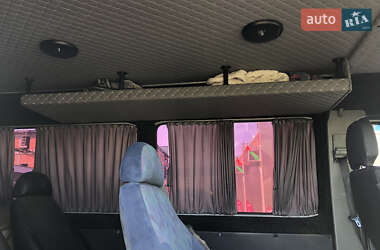 Микроавтобус Mercedes-Benz Sprinter 2005 в 