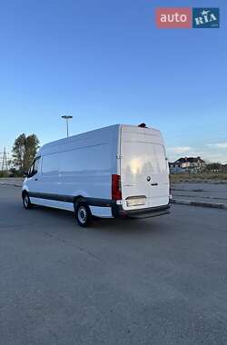 Грузовой фургон Mercedes-Benz Sprinter 2019 в 