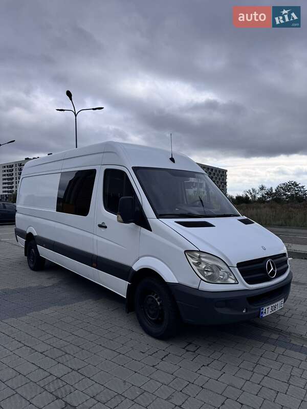 Mercedes-Benz Sprinter 2012