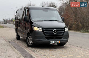 Вантажний фургон Mercedes-Benz Sprinter 2021 в Сваляві