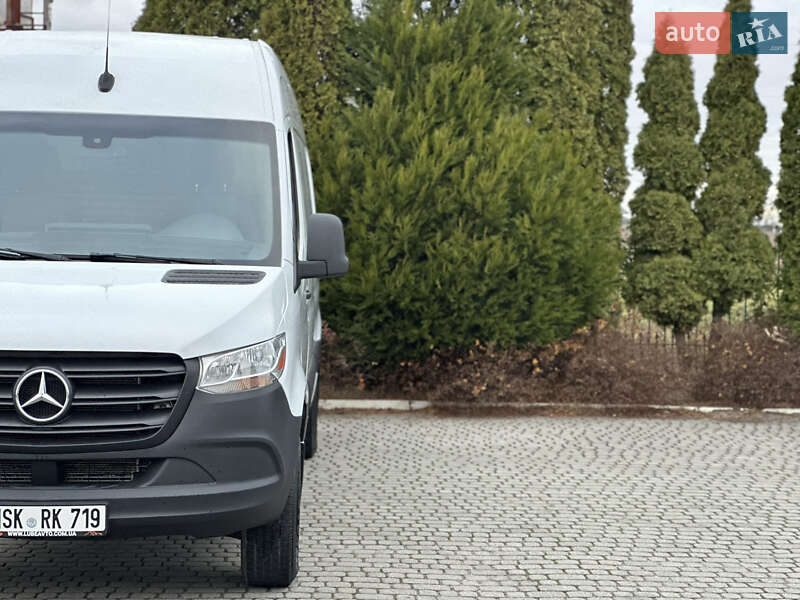 Грузовой фургон Mercedes-Benz Sprinter 2020 в Львове