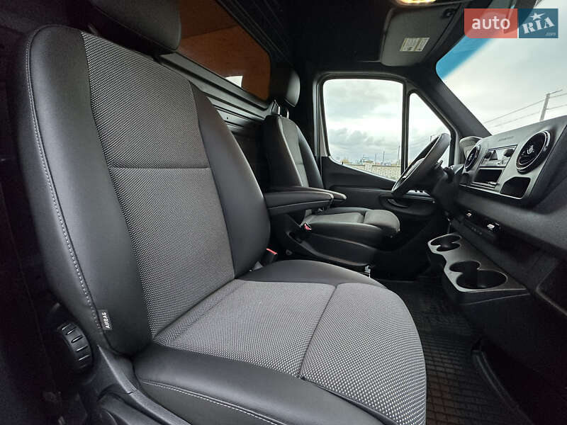 Грузовой фургон Mercedes-Benz Sprinter 2020 в Львове