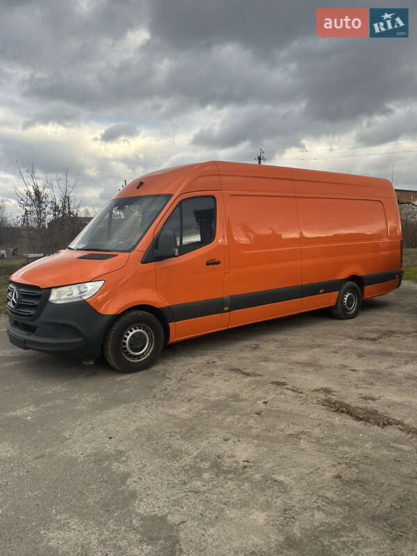 Вантажний фургон Mercedes-Benz Sprinter 2020 в Рівному