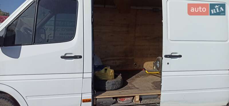 Грузовой фургон Mercedes-Benz Sprinter 2002 в Белгороде-Днестровском