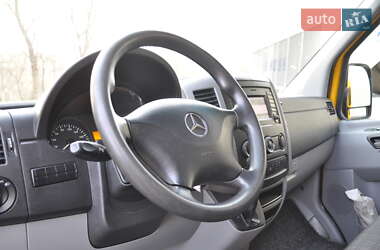 Грузовой фургон Mercedes-Benz Sprinter 2017 в 