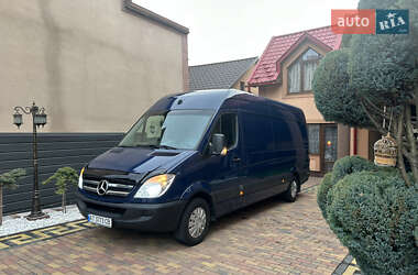 Грузовой фургон Mercedes-Benz Sprinter 2013 в Тячеве