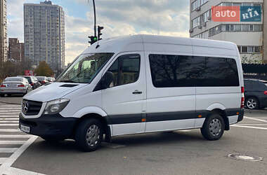 Вантажопасажирський фургон Mercedes-Benz Sprinter 2015 в Києві