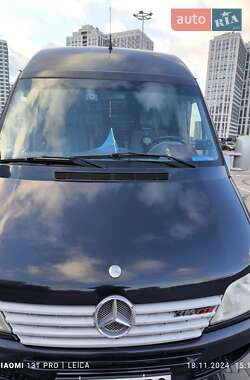 Микроавтобус Mercedes-Benz Sprinter 2000 в 