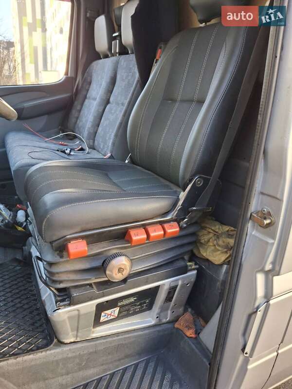 Грузовой фургон Mercedes-Benz Sprinter 2004 в Яворове