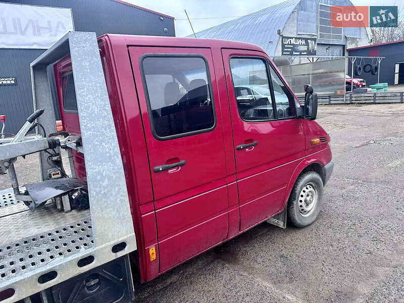 Евакуатор Mercedes-Benz Sprinter 2000 в Володимирі