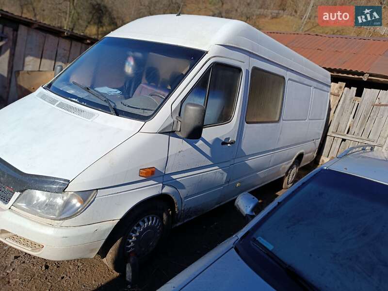 Грузовой фургон Mercedes-Benz Sprinter 1995 в Ужгороде фото Грузовой фургон Mercedes-Benz Sprinter 1995 в Ужгороде