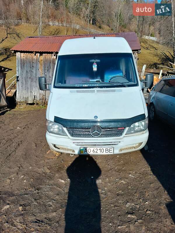 Грузовой фургон Mercedes-Benz Sprinter 1995 в Ужгороде фото 3 Грузовой фургон Mercedes-Benz Sprinter 1995 в Ужгороде