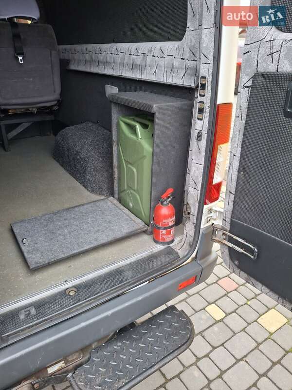 Грузопассажирский фургон Mercedes-Benz Sprinter 2002 в Нововолынске