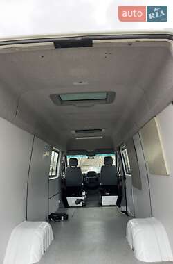 Грузовой фургон Mercedes-Benz Sprinter 2002 в Ровно