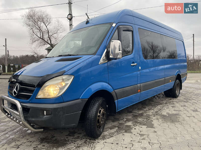 Грузопассажирский фургон Mercedes-Benz Sprinter 2009 в Черновцах