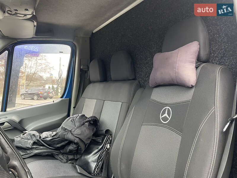Грузопассажирский фургон Mercedes-Benz Sprinter 2009 в Черновцах