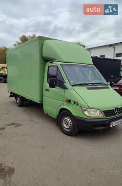Вантажний фургон Mercedes-Benz Sprinter 2005 в 