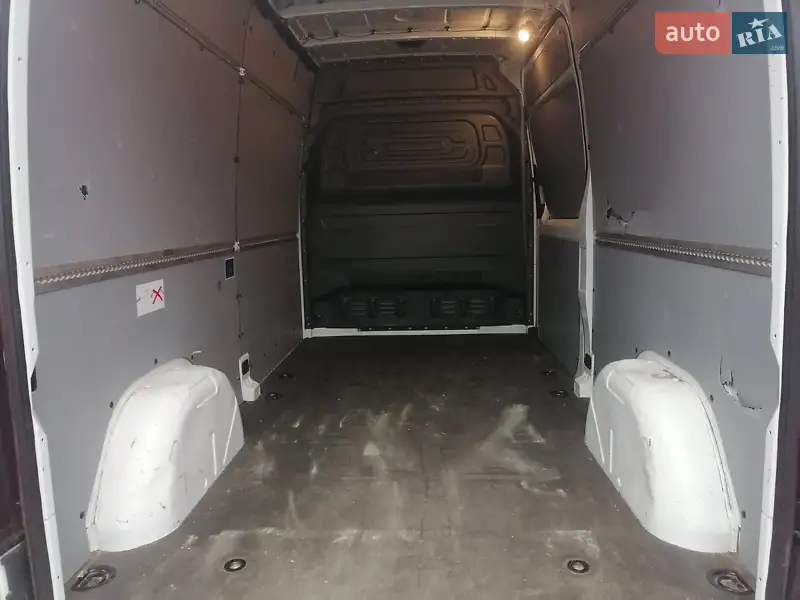 Вантажний фургон Mercedes-Benz Sprinter 2021 в 