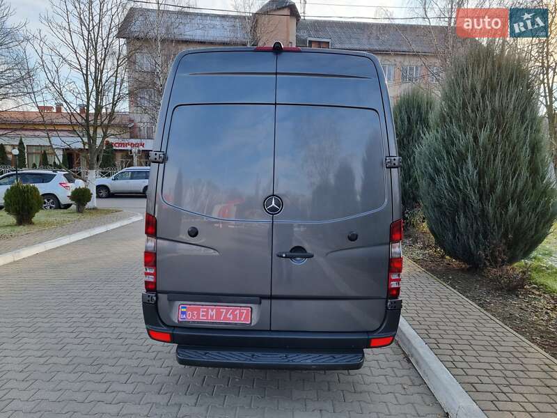 Грузовой фургон Mercedes-Benz Sprinter 2014 в Черновцах