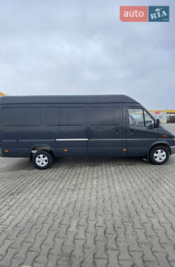 Вантажний фургон Mercedes-Benz Sprinter 2004 в Луцьку