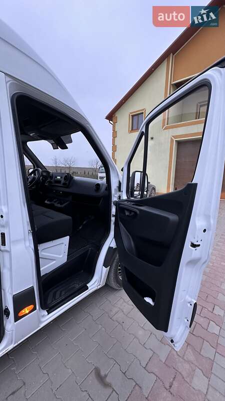 Вантажопасажирський фургон Mercedes-Benz Sprinter 2018 в Чорткові