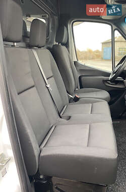 Грузовой фургон Mercedes-Benz Sprinter 2020 в 