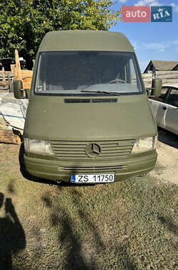 Вантажний фургон Mercedes-Benz Sprinter 1998 в Києві