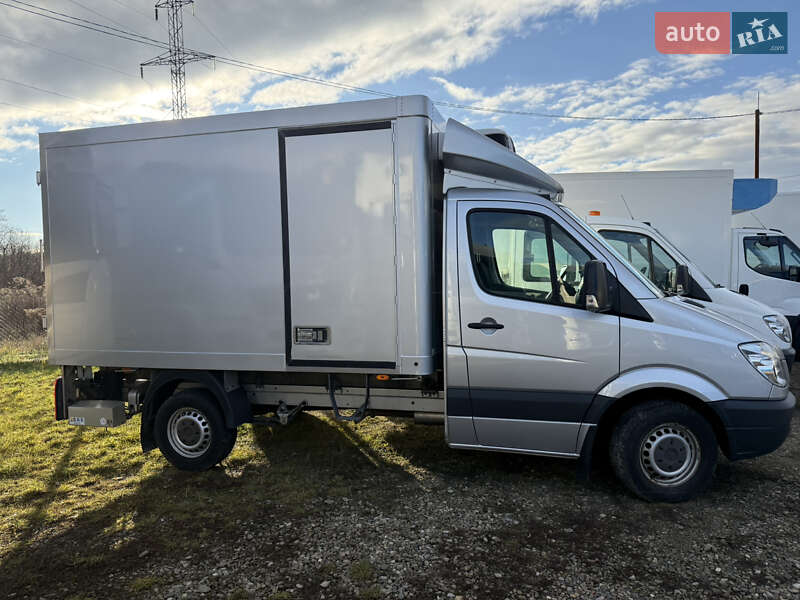 Mercedes-Benz Sprinter 2013