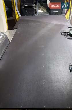 Мікроавтобус Mercedes-Benz Sprinter 1999 в  фото 38 Мікроавтобус Mercedes-Benz Sprinter 1999 в