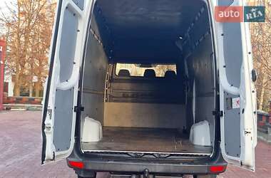 Грузовой фургон Mercedes-Benz Sprinter 2013 в Ровно