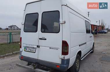 Вантажопасажирський фургон Mercedes-Benz Sprinter 2002 в Дубровиці