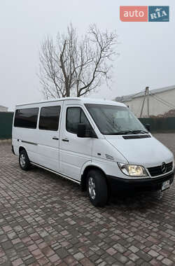 Вантажопасажирський фургон Mercedes-Benz Sprinter 2001 в Чернівцях