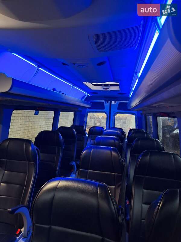 Туристический / Междугородний автобус Mercedes-Benz Sprinter 2014 в Ровно