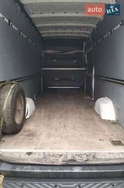 Грузовой фургон Mercedes-Benz Sprinter 2016 в 