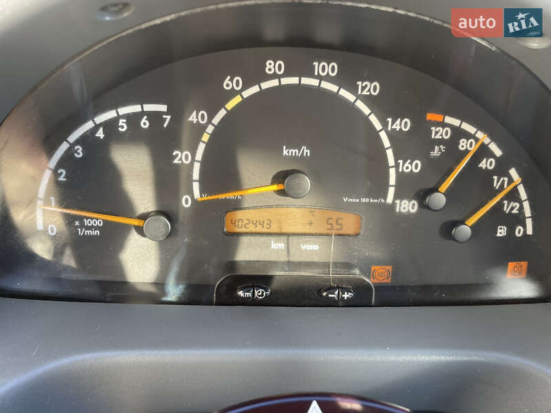 Грузовой фургон Mercedes-Benz Sprinter 2002 в Бершади