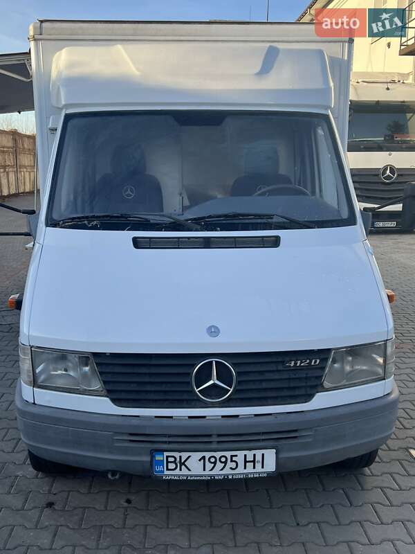 Грузовой фургон Mercedes-Benz Sprinter 1996 в 