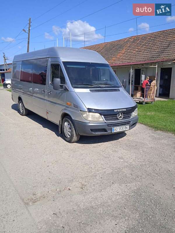 Микроавтобус Mercedes-Benz Sprinter 2004 в Берегово