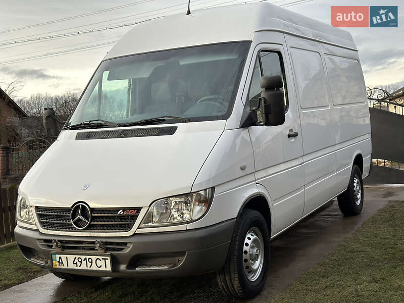 Вантажний фургон Mercedes-Benz Sprinter 2005 в Івано-Франківську