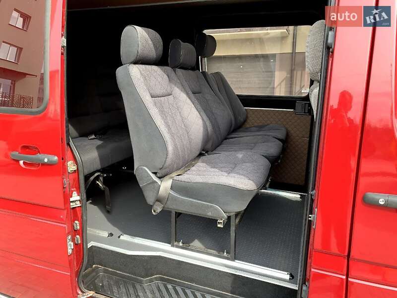 Микроавтобус Mercedes-Benz Sprinter 2004 в Калуше